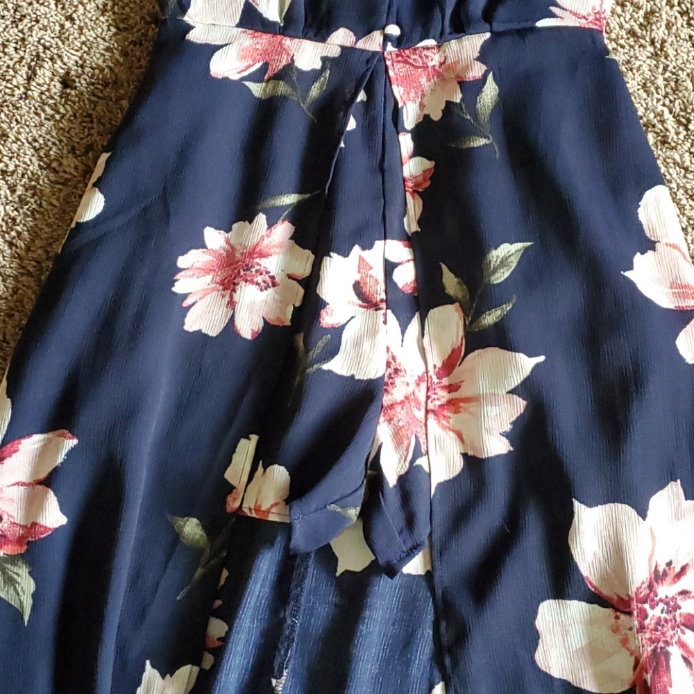 Floral print romper with maxi overlay small - Picture 2 of 3